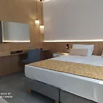 Minoa トロン