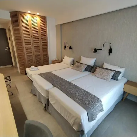 Hotel Minoa 3*