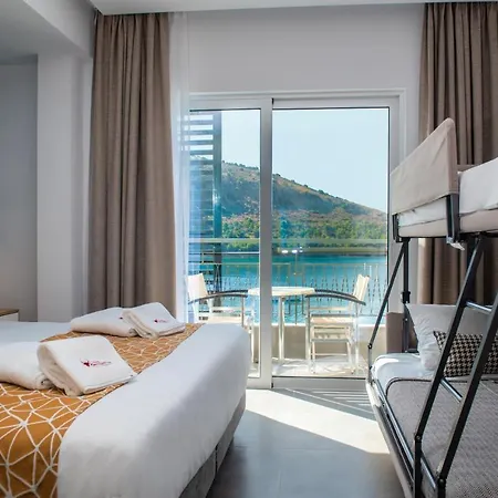 Hotel Minoa