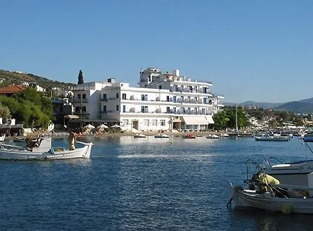 Minoa Hotel 3*