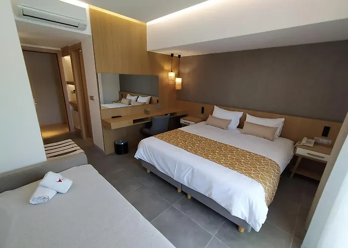 Minoa Hotel 3*