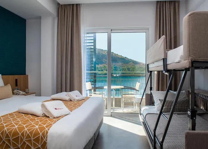 Hotel Minoa