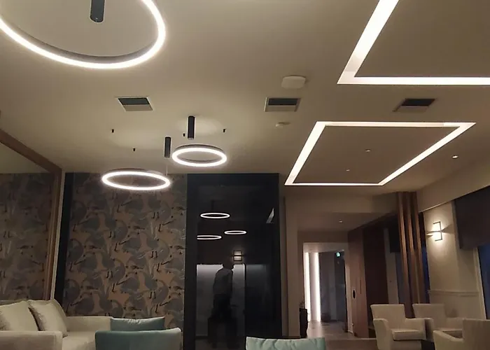 Hotel Minoa 3*