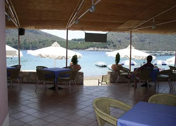 Minoa Tolón